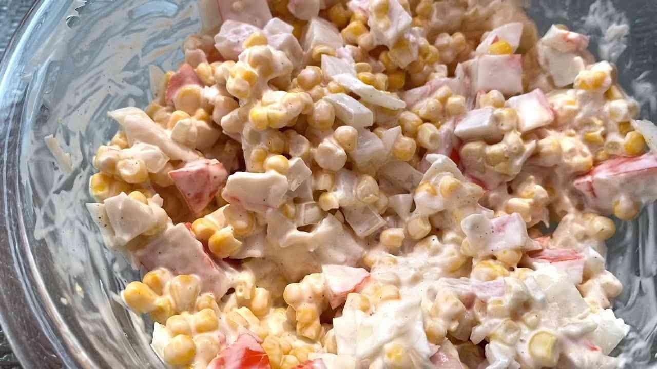 Golden Corral Seafood Salad – Creamy Crab & Veggie Restaurant Classic